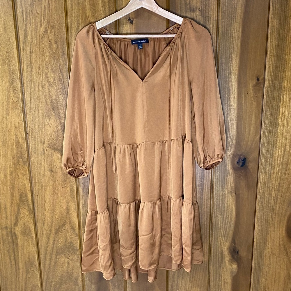 Banana Republic Satin Tiered Tie V-Neck Swing Mini‎ Dress BOHO Peasant Size XS